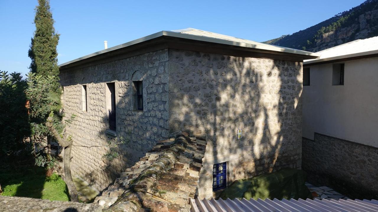The Old Olive Mill House Villa Aegae Exterior photo