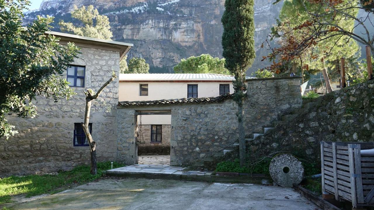 The Old Olive Mill House Villa Aegae Exterior photo