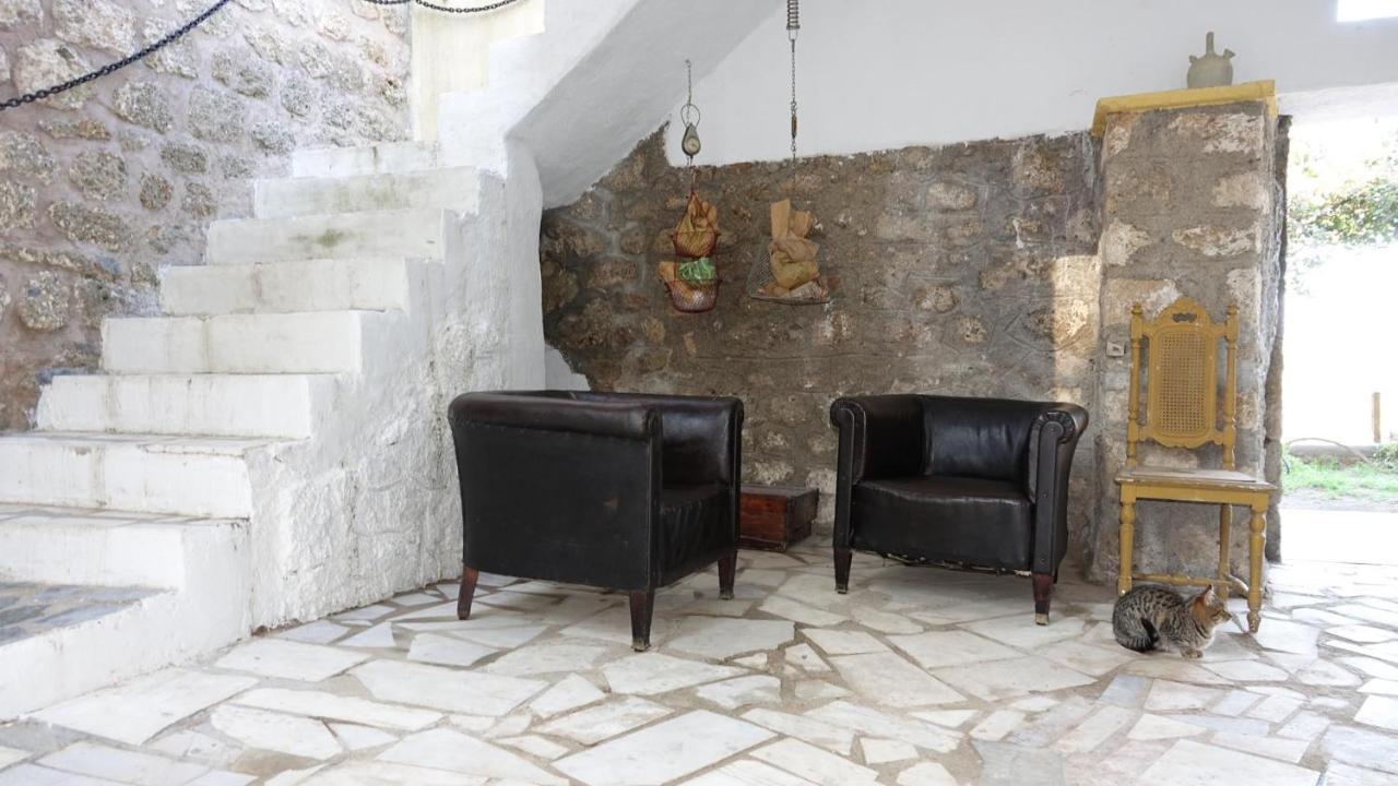 The Old Olive Mill House Villa Aegae Exterior photo
